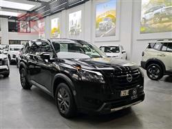 نیسان پاسفایندەر